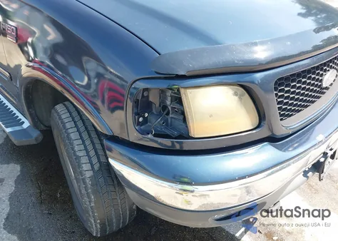 2001 Ford F-150 King Ranch Edition/Lariat/Xlt from USA, damaged, VIN 1FTRW08L71KC63676